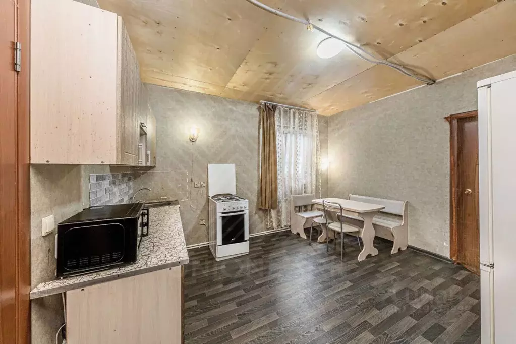 Дом в Челябинская область, Челябинск ул. 1-я Базовая, 18 (50 м) - Фото 2