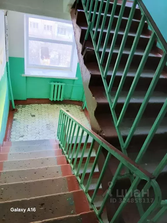 3-к кв. Омская область, Омск Городок Нефтяников мкр, ул. Андрианова, ... - Фото 2