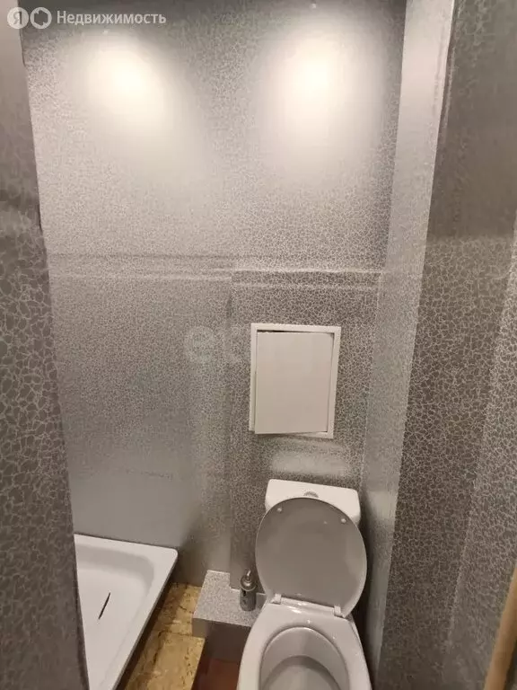 Квартира-студия: Новокузнецк, улица 13-й Микрорайон, 5 (12 м) - Фото 2