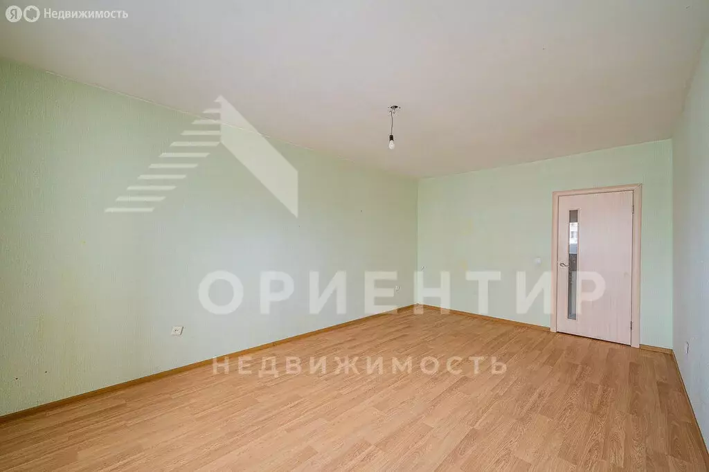 2-комнатная квартира: Екатеринбург, улица Краснолесья, 30 (80.3 м) - Фото 0