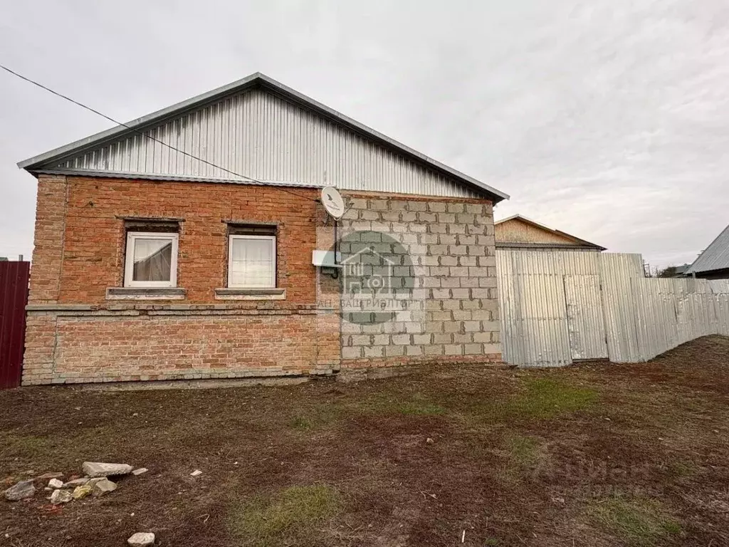 Дом в Саратовская область, Вольск Нижняя ул., 26 (47 м) - Фото 1