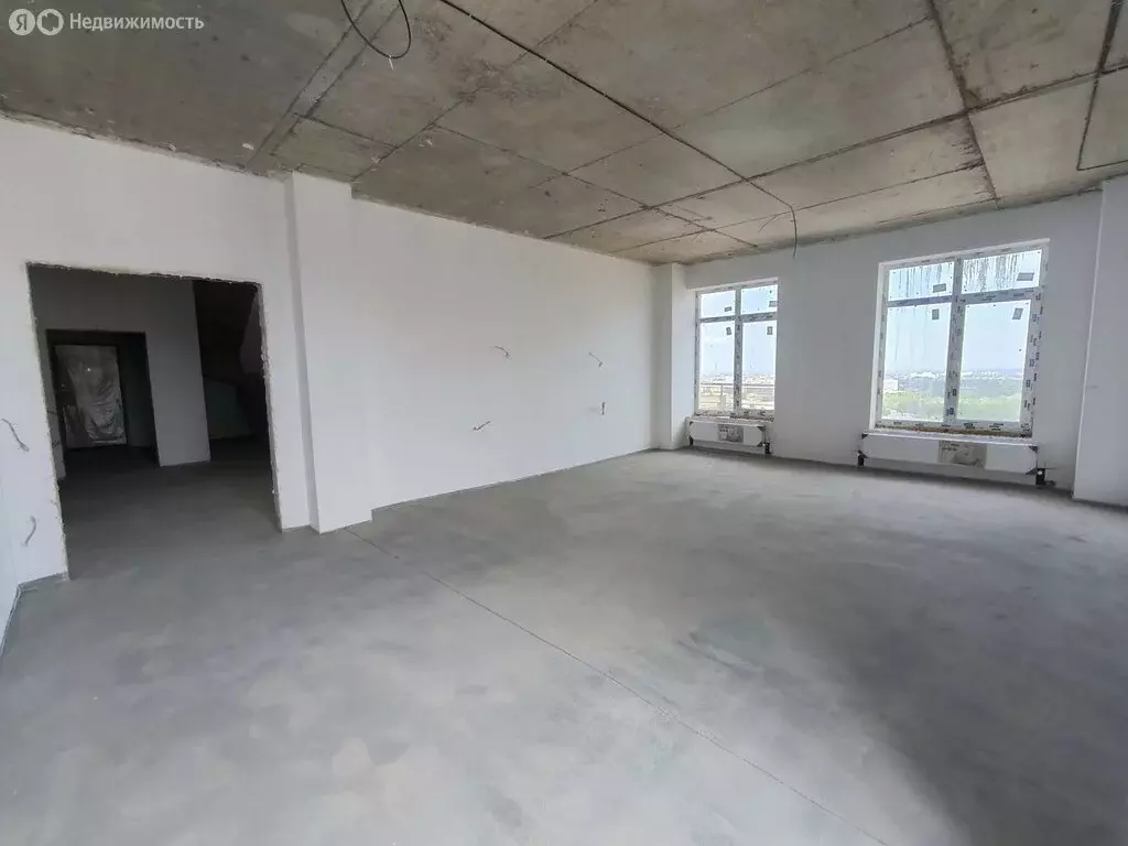 4-комнатная квартира: Нальчик, улица Тлостанова, 16 (220 м) - Фото 1
