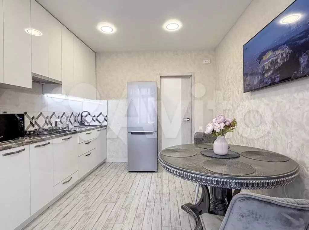 1-к. квартира, 38 м, 6/8 эт. - Фото 1