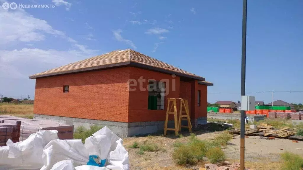 Дом в село Началово, улица А. Васнецова (100 м) - Фото 1