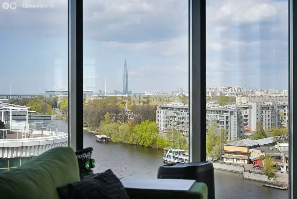 3-комнатная квартира: Санкт-Петербург, Пионерская улица, 50 (151 м) - Фото 1
