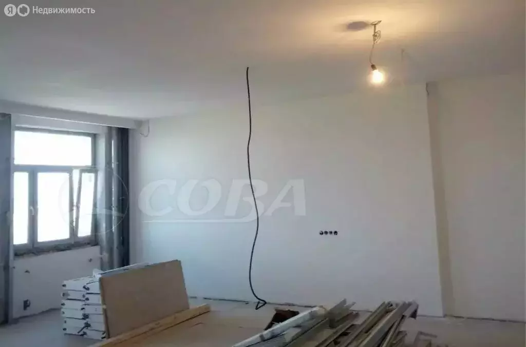 2-комнатная квартира: Тюмень, улица Монтажников, 12 (44 м) - Фото 0