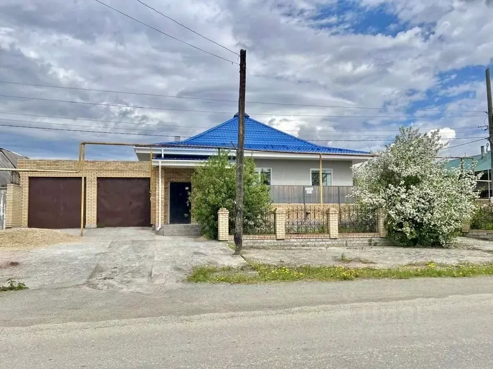 Дом в Свердловская область, Сысертский муниципальный округ, с. ... - Фото 1