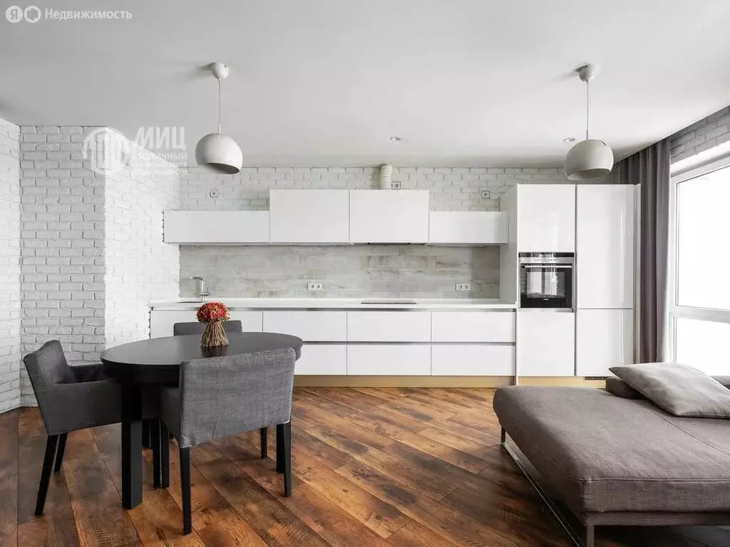 3-комнатная квартира: Балашиха, проспект Ленина, 32А (100 м) - Фото 0