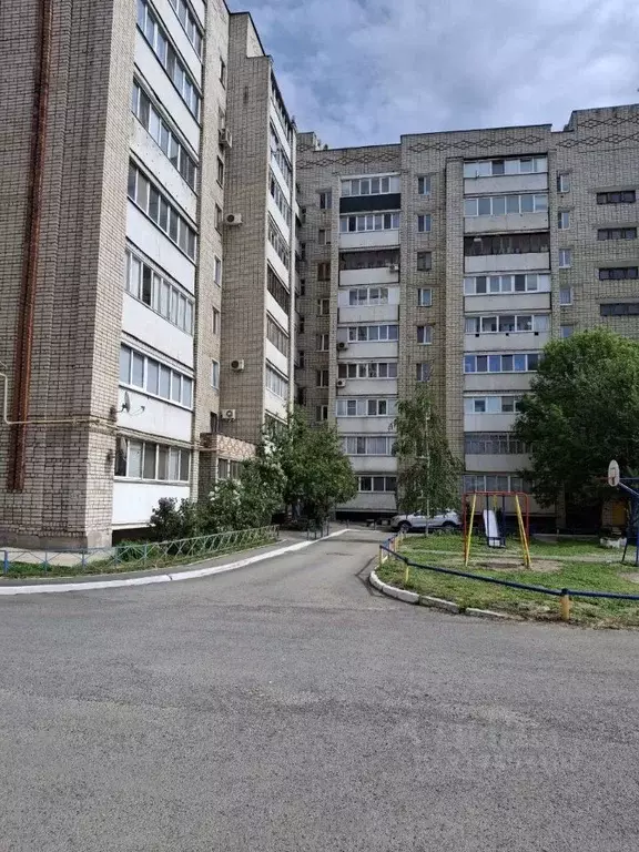 2-к кв. Самарская область, Сызрань ул. Дзержинского, 11 (47.0 м) - Фото 0