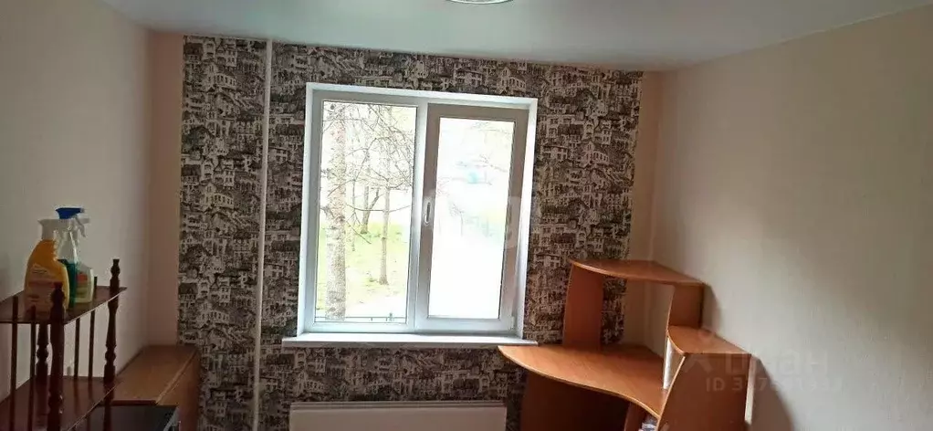 Комната Свердловская область, Екатеринбург ул. Родонитовая, 8 (11.8 м) - Фото 1