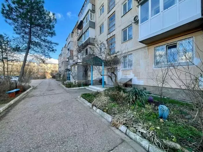 2-к. квартира, 46 м, 1/5 эт. - Фото 0