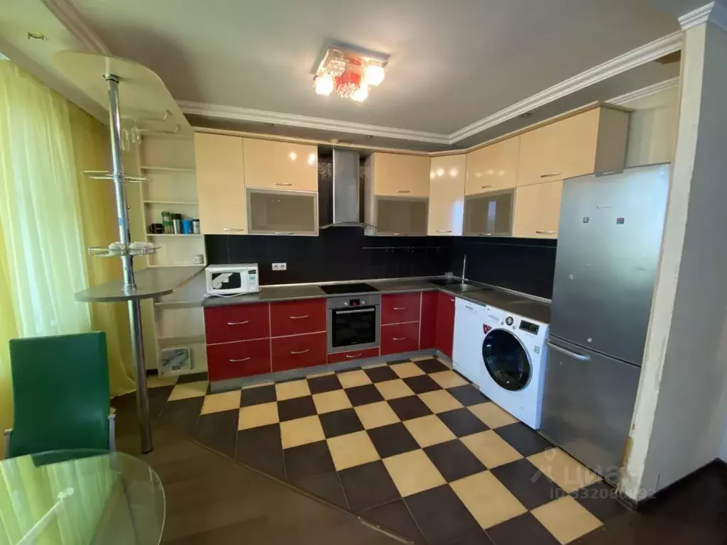 3-к кв. Тюменская область, Тюмень ул. Новоселов, 12к3 (70.0 м) - Фото 1
