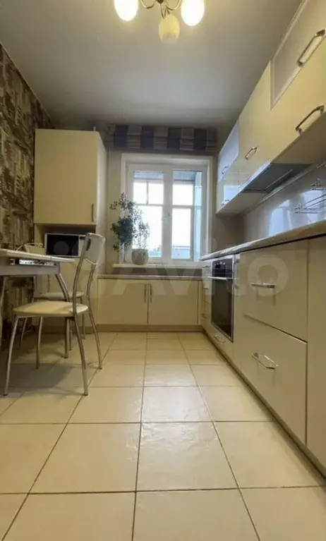 3-к. квартира, 80 м, 8/9 эт. - Фото 0