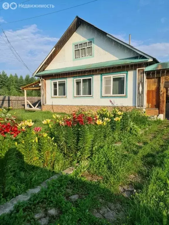 Дом в село Тюбук, улица Надежды, 19 (100 м) - Фото 1