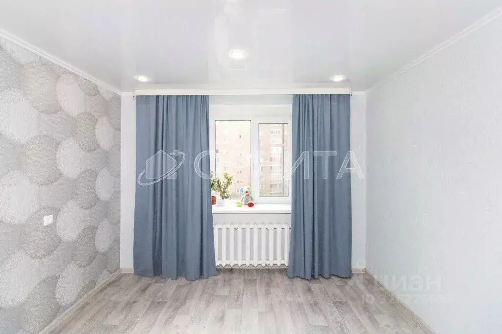 2-к кв. Тюменская область, Тюмень ул. Баумана, 111 (50.0 м) - Фото 1