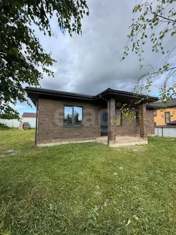 Дом в Калужская область, Калуга городской округ, д. Желыбино ул. ... - Фото 1