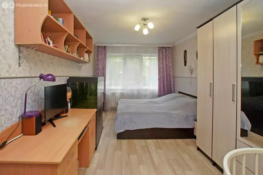 2-комнатная квартира: Омск, улица 75-й Гвардейской Бригады, 3 (49 м) - Фото 0