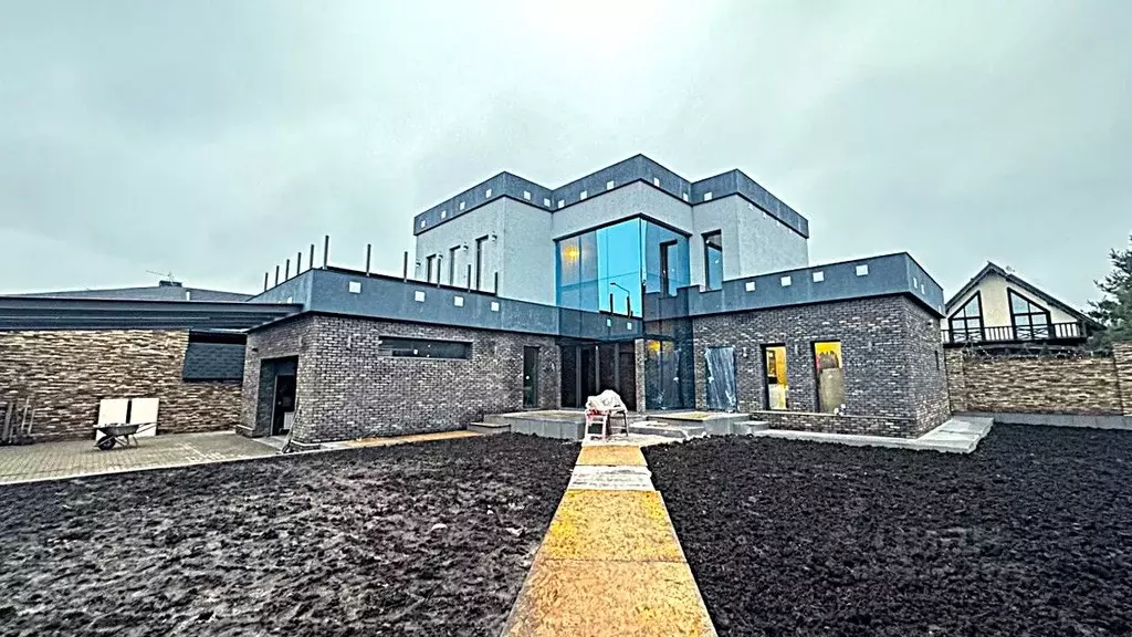 Коттедж в Московская область, Одинцовский городской округ, д. Малые ... - Фото 1