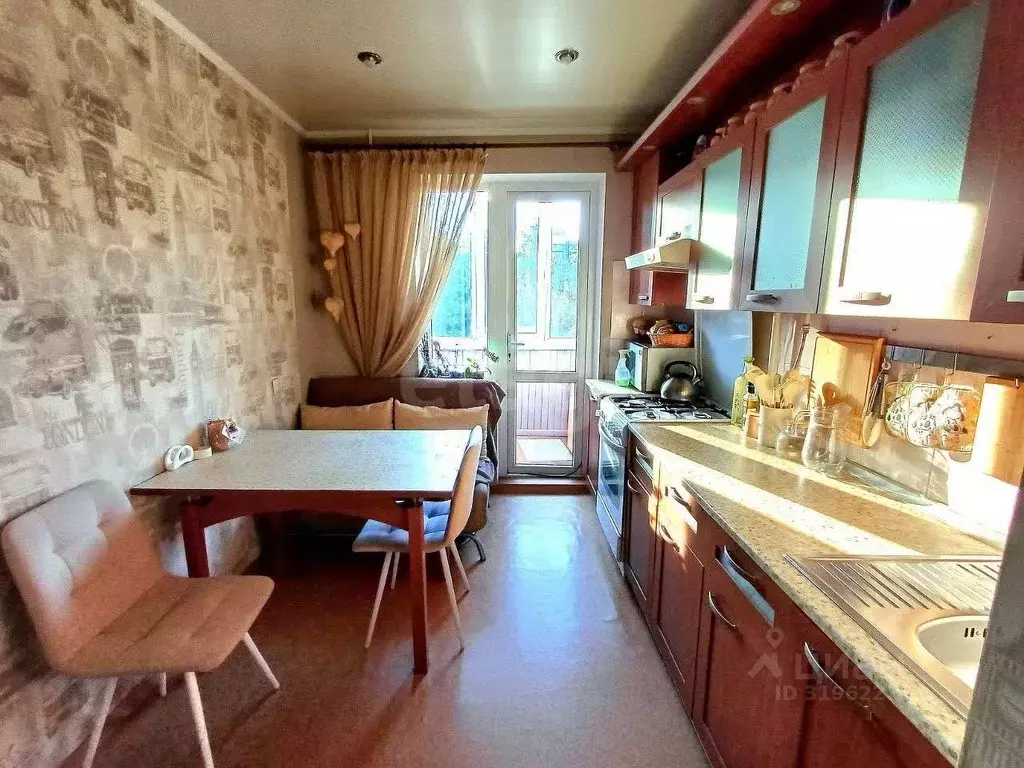 3-к кв. Крым, Симферополь ул. Маршала Жукова (63.0 м) - Фото 0