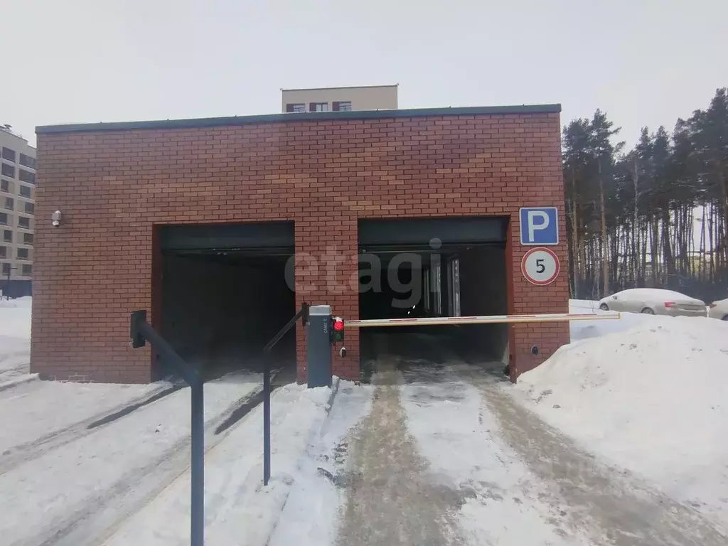 Гараж в Свердловская область, Екатеринбург ул. Краснолесья, 100/5 (14 ... - Фото 2