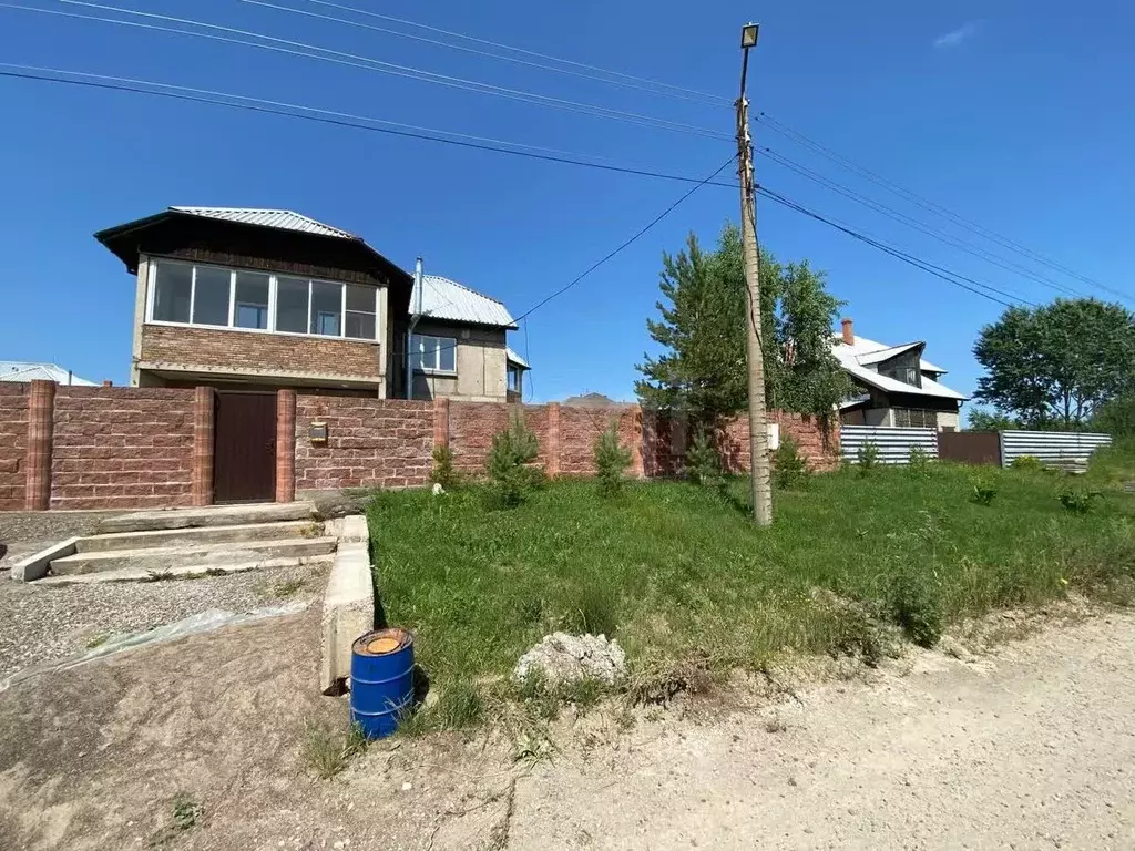 Дом в Красноярский край, Красноярск Ярлыковская ул., 16 (305 м) - Фото 1