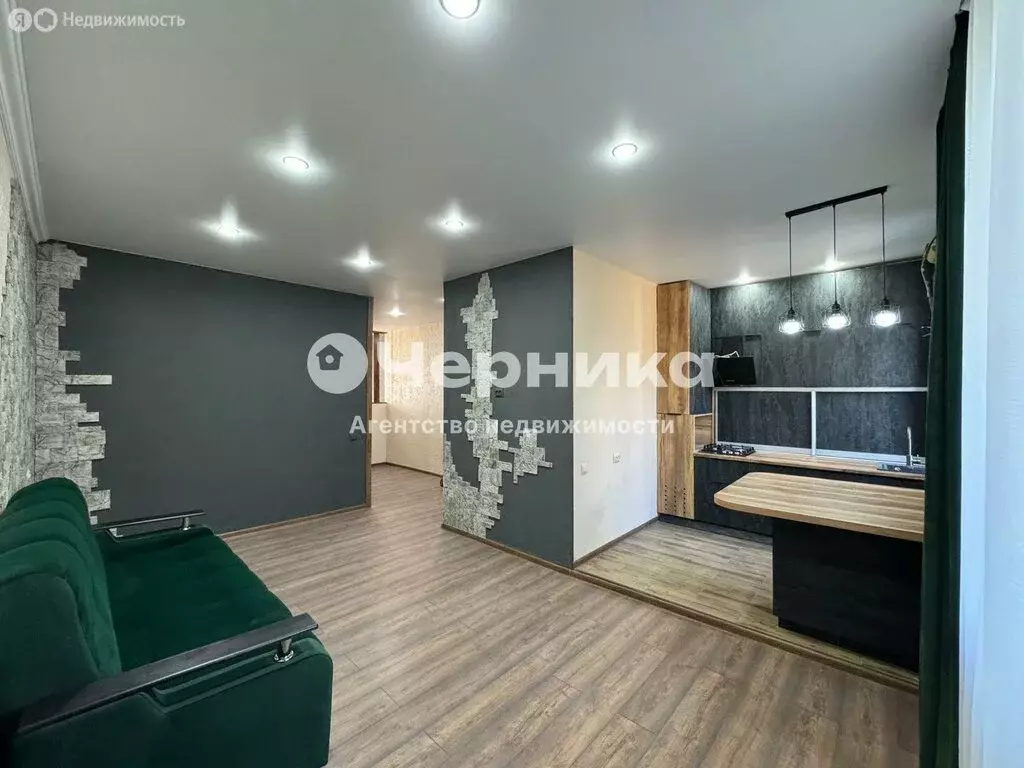 2-комнатная квартира: Шахты, улица Ленина, 97 (49.2 м) - Фото 0