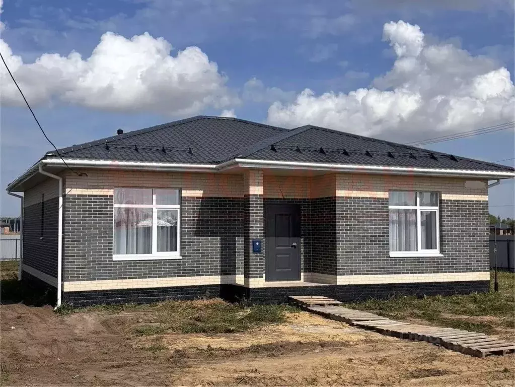 Дом в Ростовская область, Ростов-на-Дону Зрелищная ул. (102 м) - Фото 1