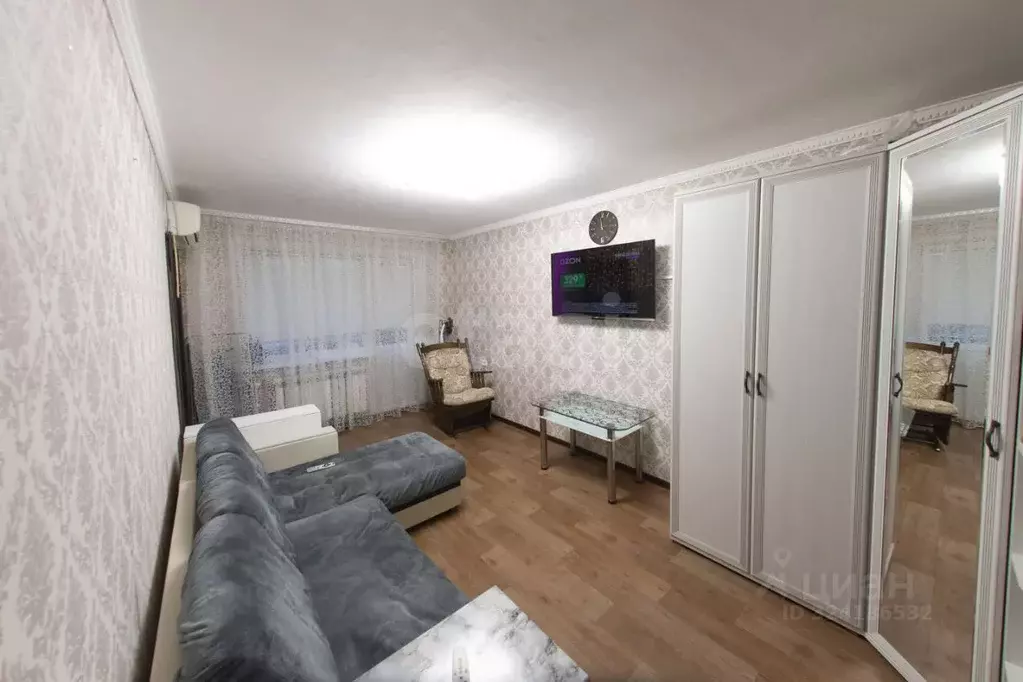 2-к кв. Татарстан, Альметьевск ул. Гафиатуллина, 12 (43.4 м) - Фото 1