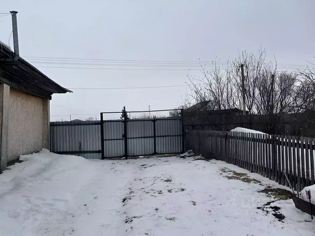 Дом в Курганская область, Белозерский муниципальный округ, д. Корюкина ... - Фото 0