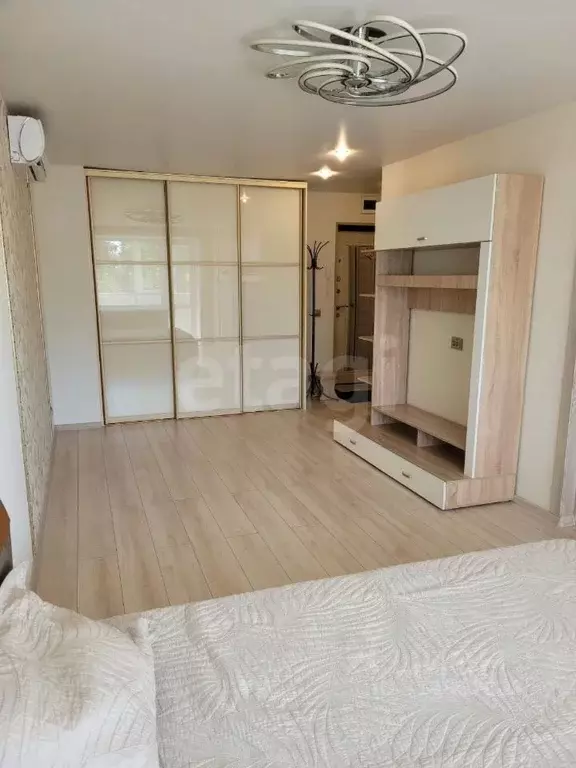 1-к кв. Приморский край, Владивосток ул. Краева, 8 (37.5 м) - Фото 0