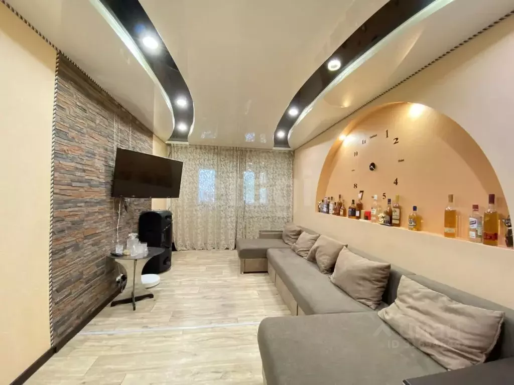 2-к кв. Белгородская область, Белгород ул. Есенина, 12 (50.3 м) - Фото 2