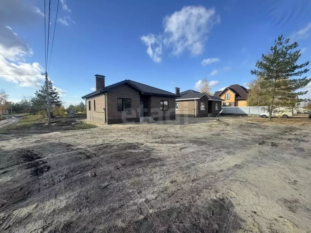 Дом в Воронежская область, с. Новая Усмань ул. Полянка, 21А (669 м) - Фото 1