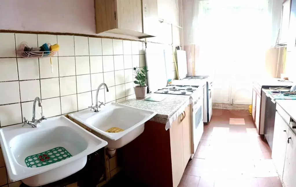 Комната 12 м в 4-к., 6/10 эт. - Фото 1