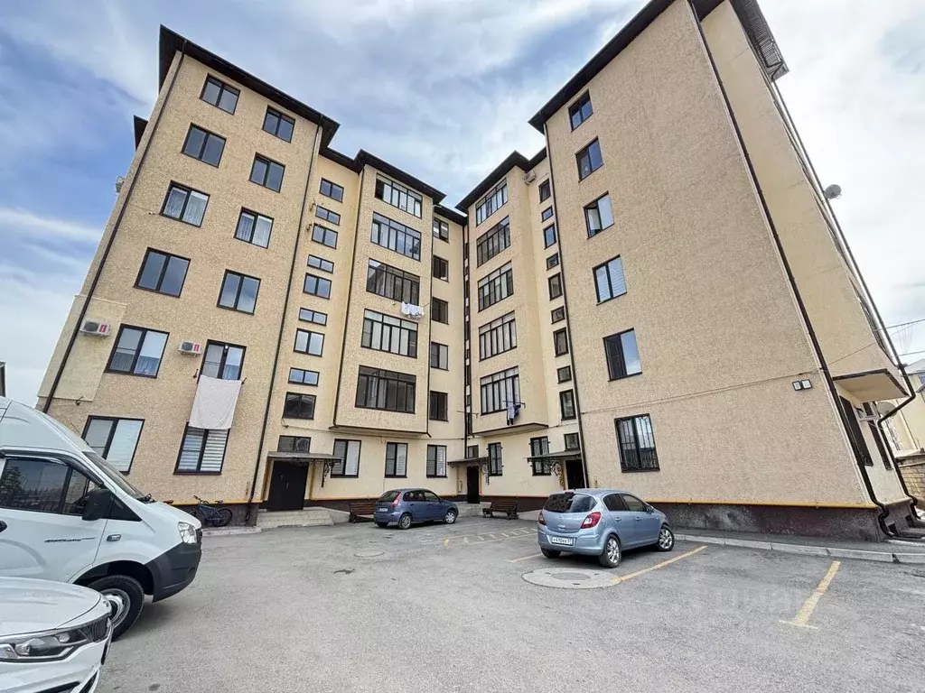 2-к кв. Кабардино-Балкария, Нальчик ул. Мовсисяна (80.7 м) - Фото 2