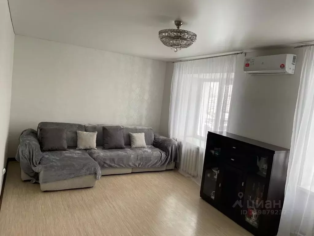 2-к кв. Башкортостан, Уфа ул. Юрия Гагарина, 33 (66.3 м) - Фото 1