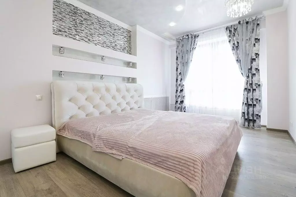 2-к кв. Татарстан, Казань Петербургская ул., 65а (75.0 м) - Фото 0