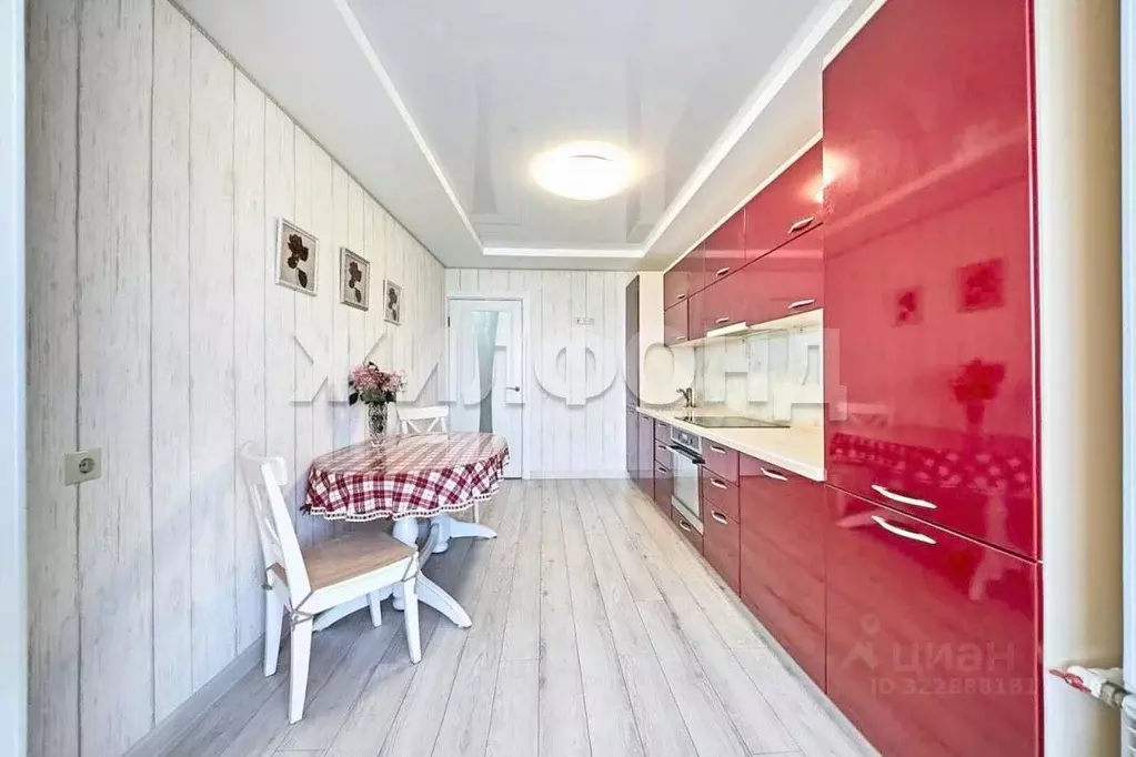 3-к кв. Томская область, Томск ул. Матросова, 3 (80.0 м) - Фото 1