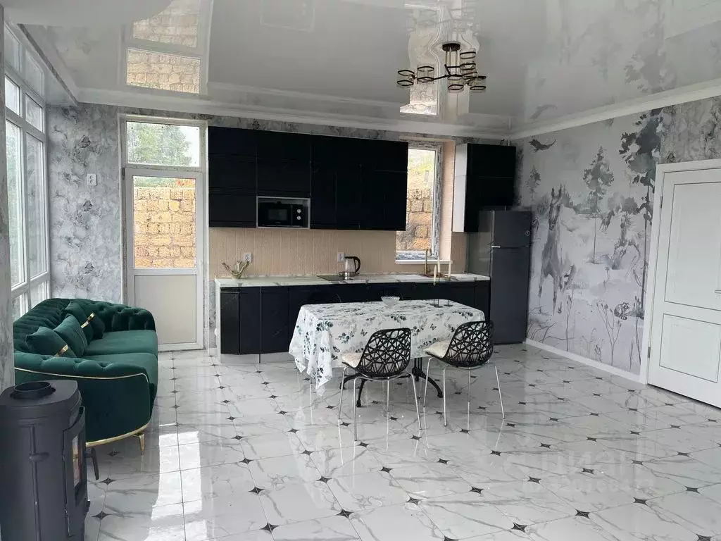 Дом в Севастополь, Севастополь, Балаклава г. ул. Василия Жукова, 39А ... - Фото 1