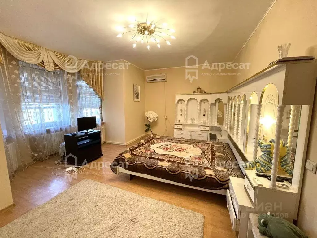 Дом в Волгоградская область, Волгоград пос. Латошинка, ул. Тополиная ... - Фото 1