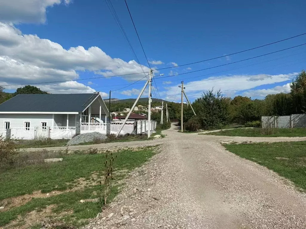 Участок в Севастополь с. Передовое, ул. Водопадная (15.0 сот.) - Фото 1