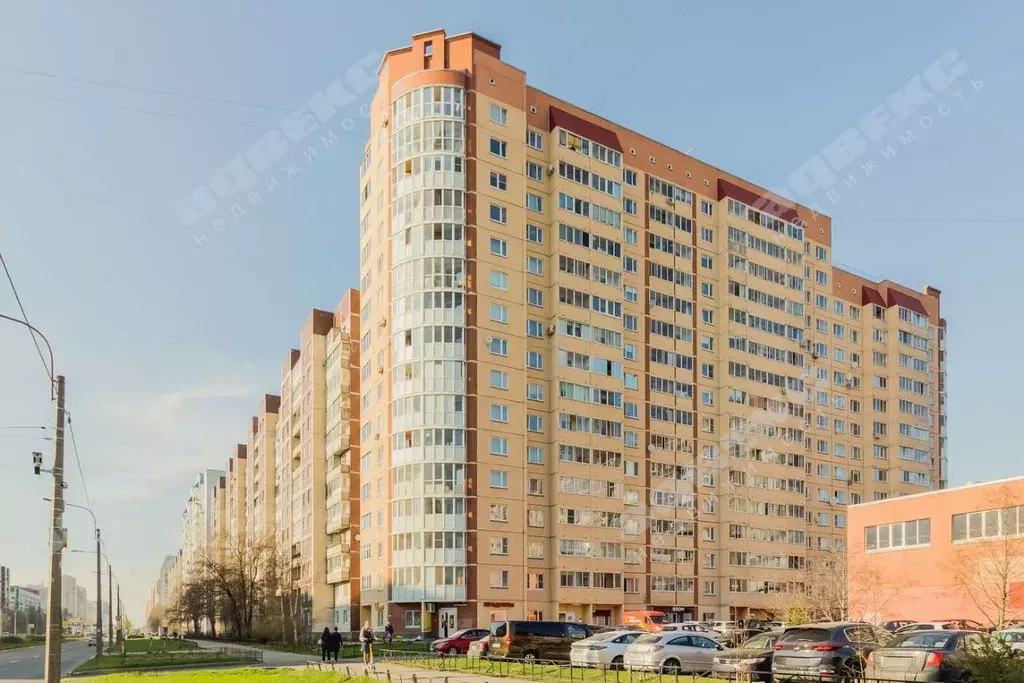 3-к кв. Санкт-Петербург просп. Королева, 43К1 (80.2 м) - Фото 0