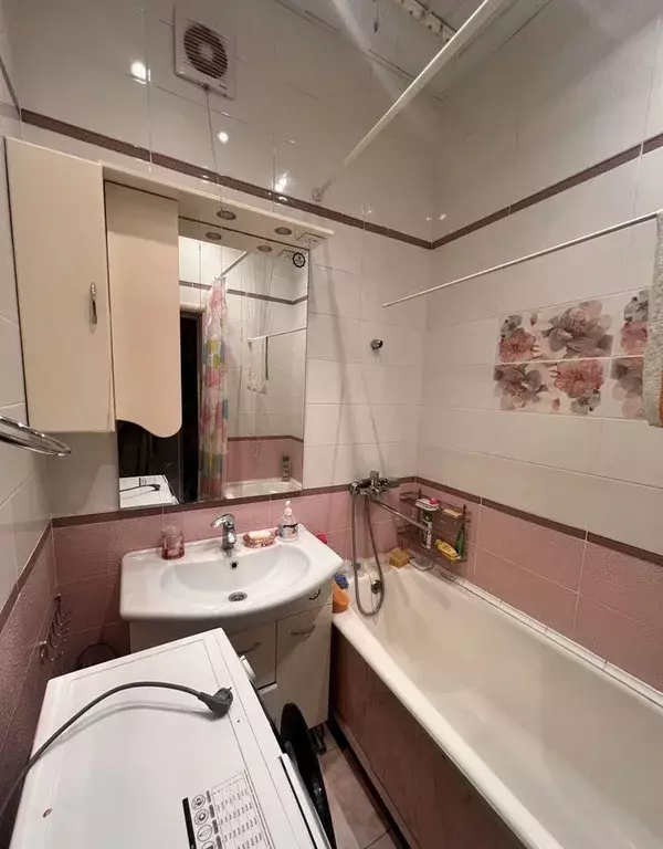 2-к кв. Московская область, Электросталь Первомайская ул., 48 (57.0 м) - Фото 1