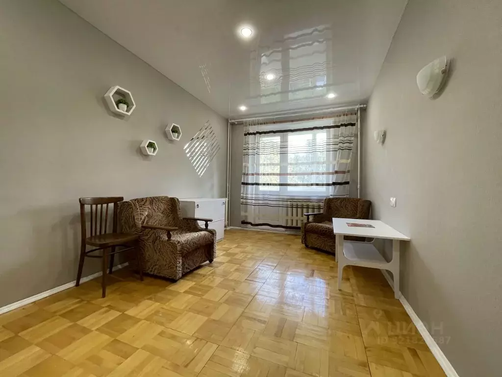 2-к кв. Удмуртия, Ижевск Воткинское ш., 80А (50.0 м) - Фото 1