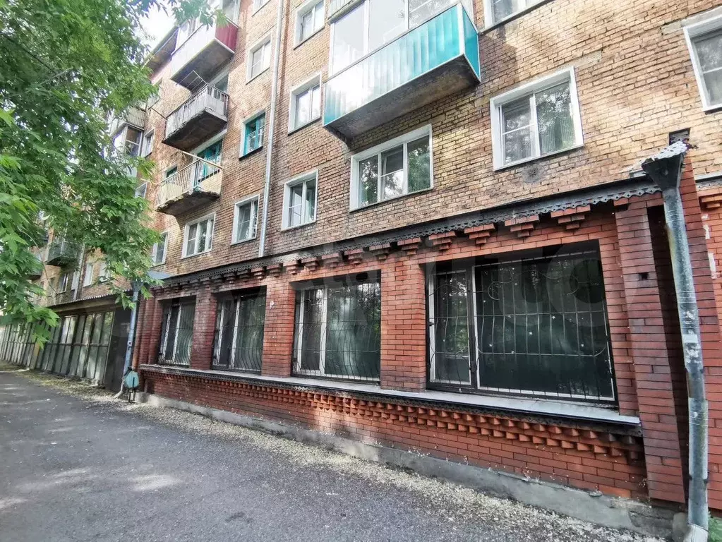 Продам торговое помещение, 246 м - Фото 1
