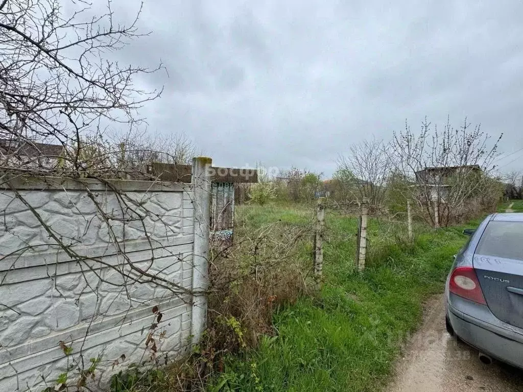 Участок в Крым, Феодосия Геотехник СПК, ул. Вишневая (6.0 сот.) - Фото 0