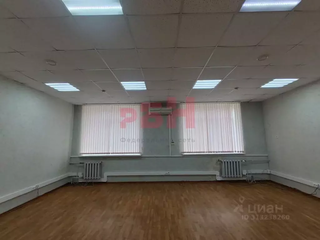 Офис в Тюменская область, Тюмень ул. Республики, 211 (42 м) - Фото 1