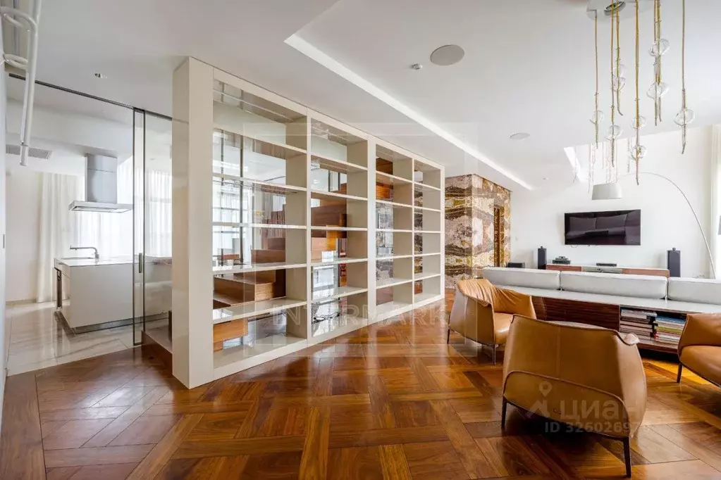 4-к кв. Москва ул. Фадеева, 4А (250.0 м) - Фото 1