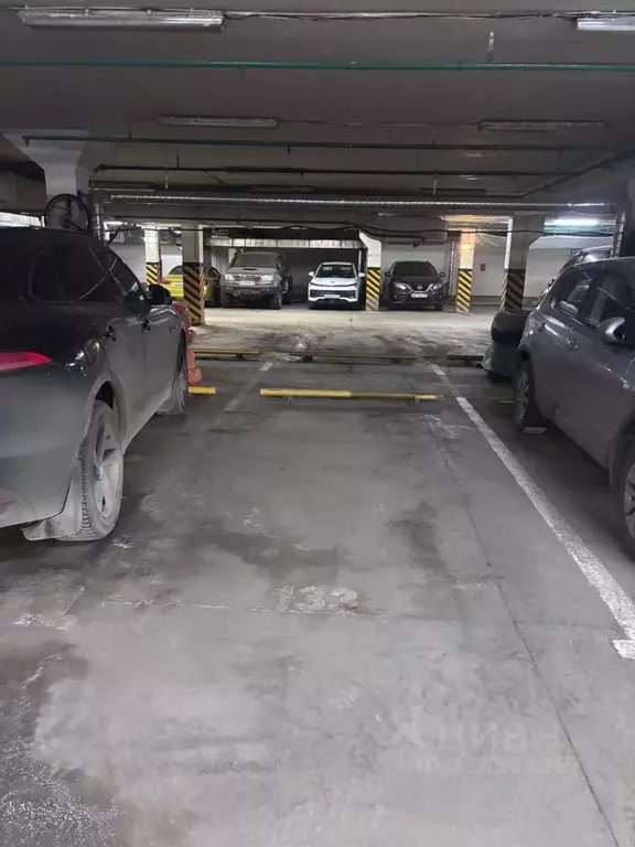 Гараж в Москва ул. Большая Набережная, 9 (13 м) - Фото 1