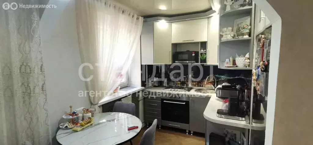 3-комнатная квартира: Ессентуки, улица Фридриха Энгельса, 32 (58 м) - Фото 1