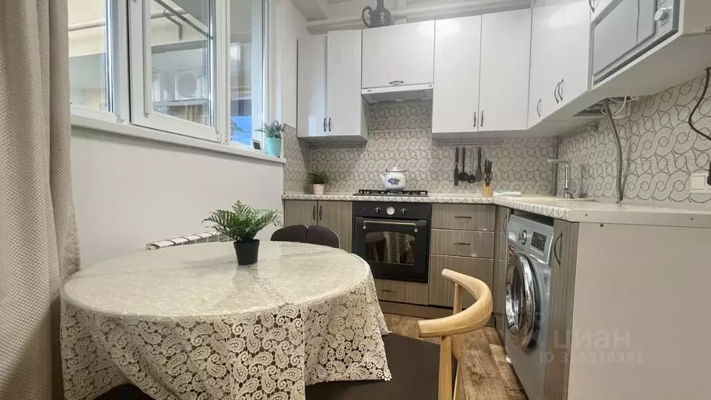 Студия Краснодарский край, Сочи Яна Фабрициуса мкр, ул. Метелева, 1 ... - Фото 1